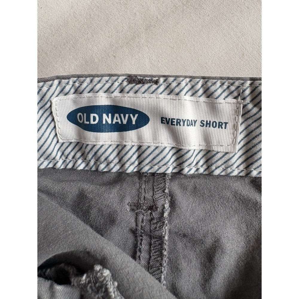 Old Navy Everyday Women's Shorts Sz 8 Brown & Gray LOT OF 2 Pockets Zip Button - Picture 9 of 13